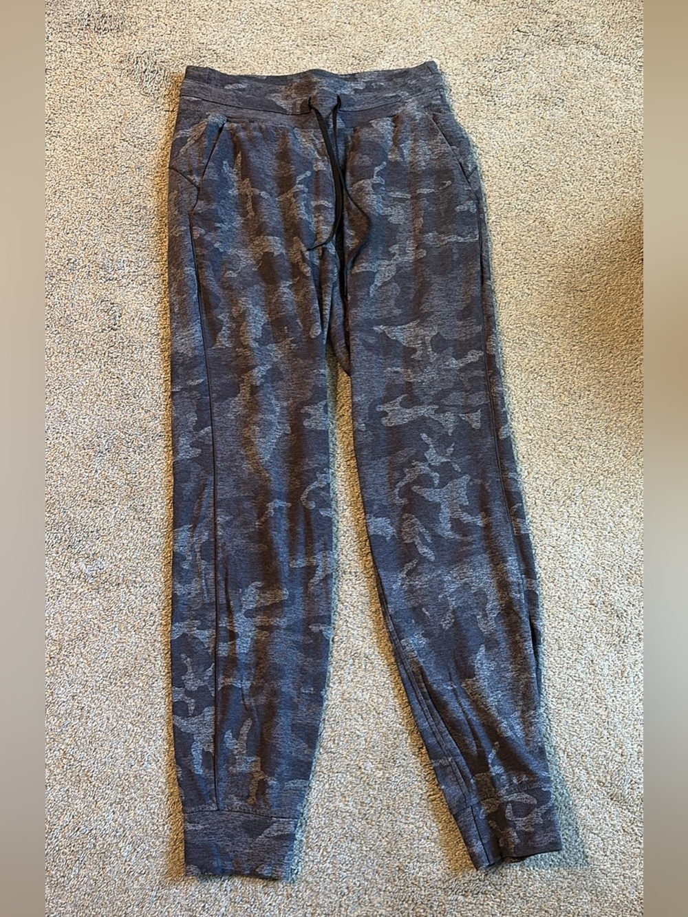 Lululemon ready to Rulu joggers